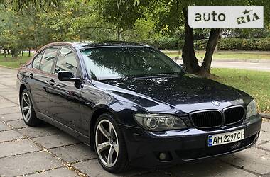 Седан BMW 7 Series 2005 в Львове