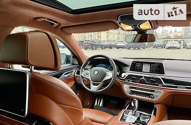 Седан BMW 7 Series 2017 в Киеве