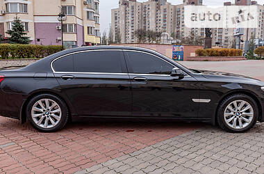 Позашляховик / Кросовер BMW 7 Series 2013 в Києві