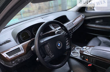 Седан BMW 7 Series 2003 в Ровно