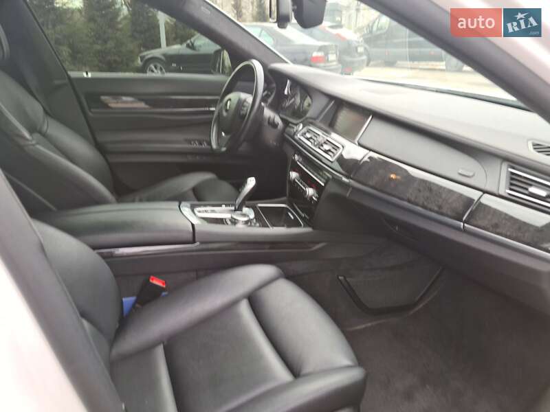 Седан BMW 7 Series 2014 в Киеве фото 27 Седан BMW 7 Series 2014 в Киеве