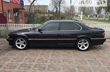 Седан BMW 7 Series 1999 в Мелитополе