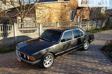 Седан BMW 7 Series 1985 в Виннице