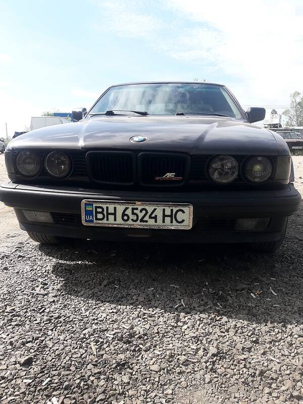 Седан BMW 7 Series 1987 в Одессе
