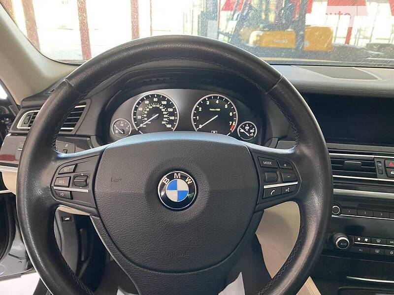 Седан BMW 7 Series 2010 в Одесі