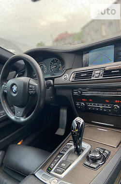 Седан BMW 7 Series 2012 в Львове