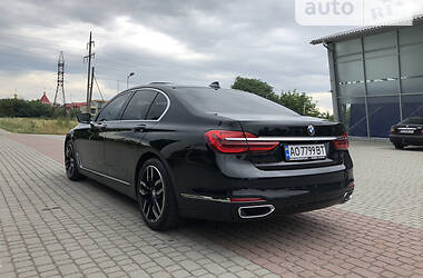 Седан BMW 7 Series 2016 в Ужгороде