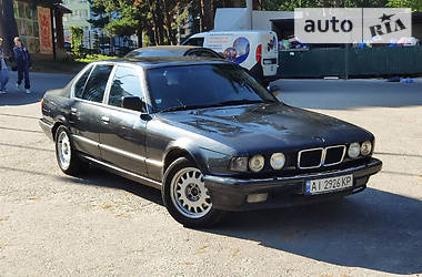Седан BMW 7 Series 1992 в Обухове