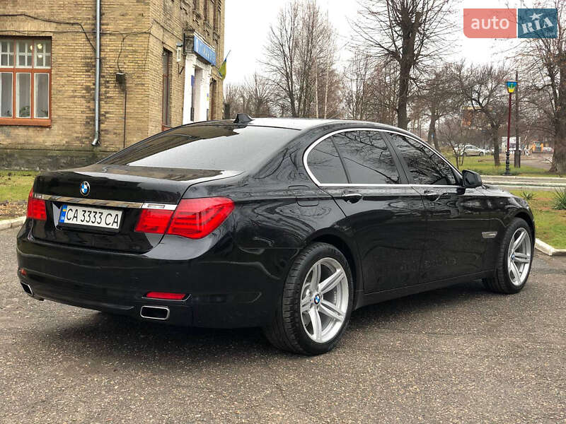 Седан BMW 7 Series 2012 в Черкасах