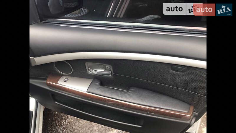 Седан BMW 7 Series 2003 в Одессе