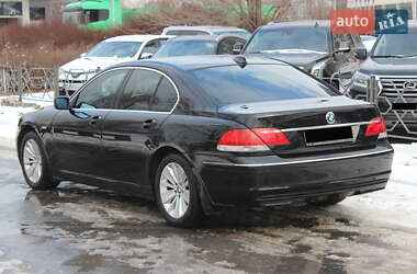 Седан BMW 7 Series 2005 в 