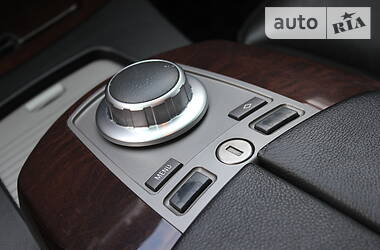 Седан BMW 7 Series 2005 в 