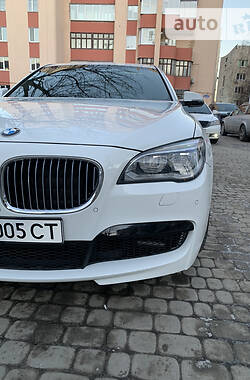 Седан BMW 7 Series 2013 в Чернівцях