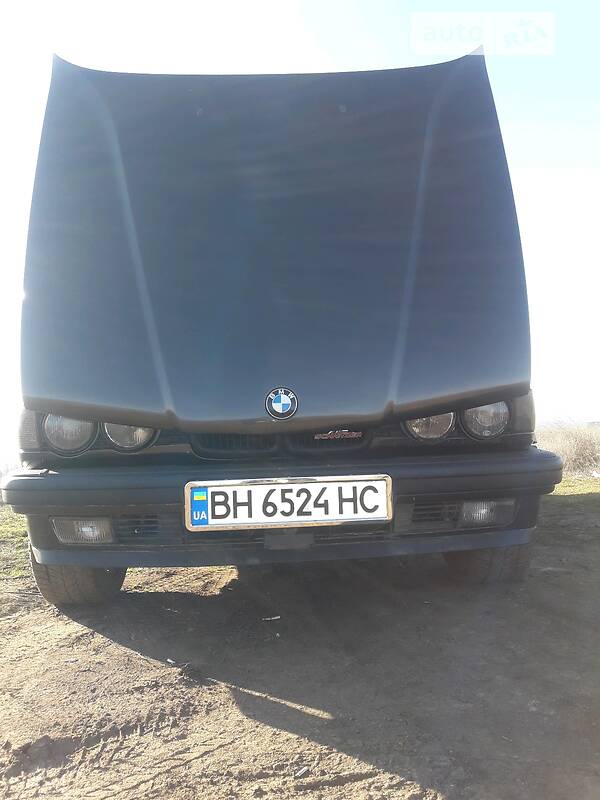 Седан BMW 7 Series 1987 в Одессе
