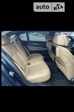 Седан BMW 7 Series 2010 в Кропивницком