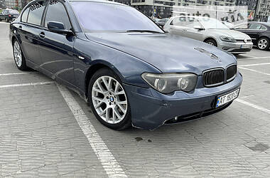 Седан BMW 7 Series 2003 в Долині