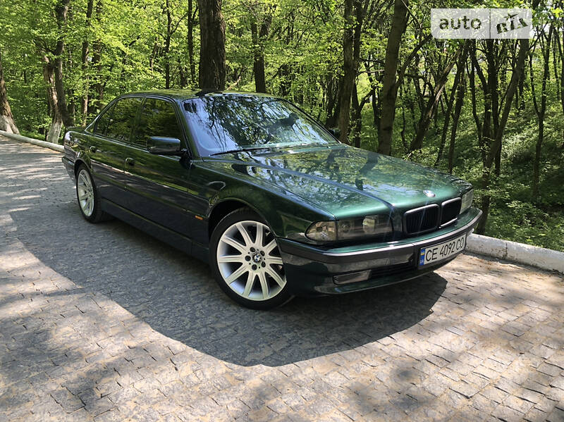 Седан BMW 7 Series 1994 в Черновцах