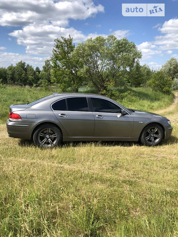 Седан BMW 7 Series 2006 в Коростышеве