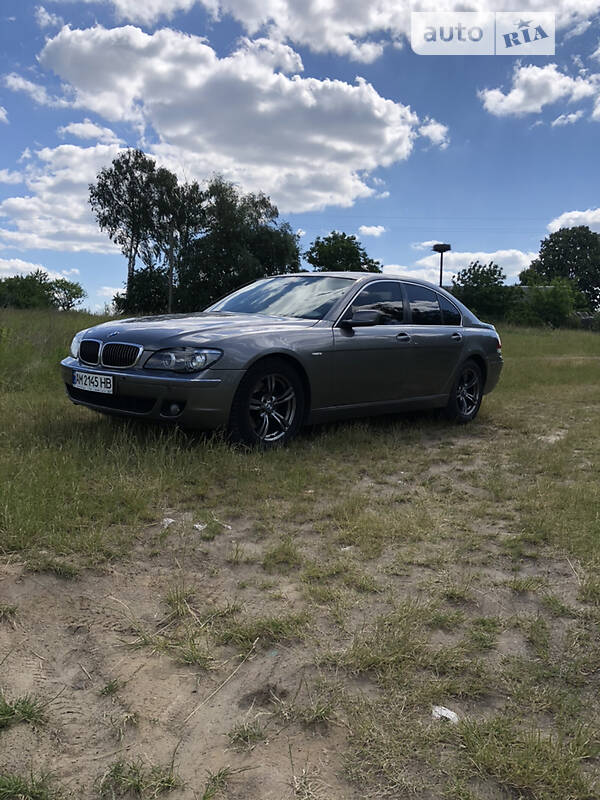 Седан BMW 7 Series 2006 в Коростышеве