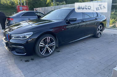 Седан BMW 7 Series 2015 в Ужгороде