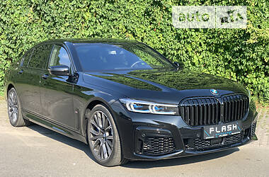 Седан BMW 7 Series 2022 в 