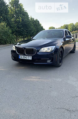 Седан BMW 7 Series 2013 в Умані