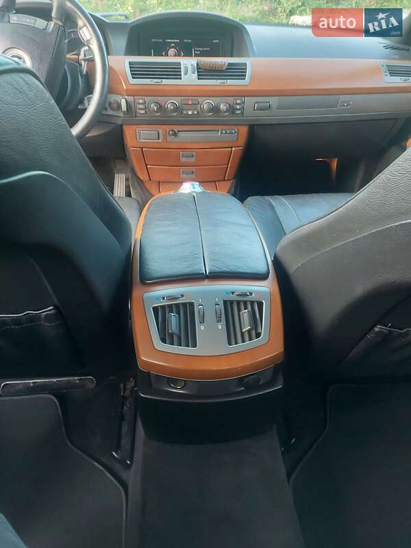 Седан BMW 7 Series 2001 в Дрогобыче