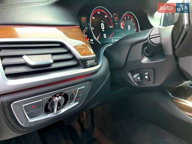 Седан BMW 7 Series 2016 в Киеве