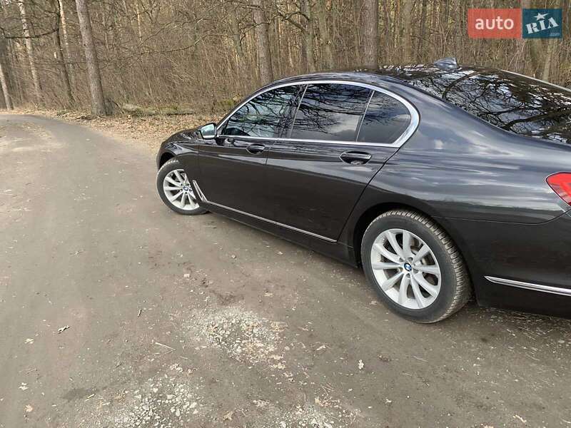 Седан BMW 7 Series 2016 в Житомире фото 20 Седан BMW 7 Series 2016 в Житомире