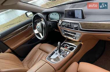 Седан BMW 7 Series 2016 в Житомире