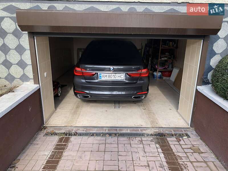 Седан BMW 7 Series 2016 в Житомире фото 43 Седан BMW 7 Series 2016 в Житомире