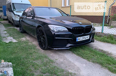Седан BMW 7 Series 2015 в Нововолынске