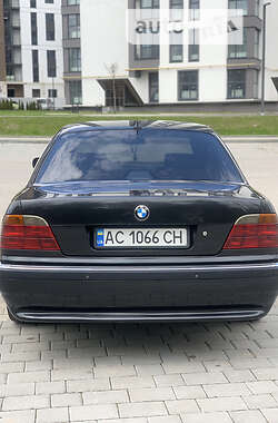 Седан BMW 7 Series 2000 в 