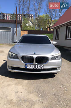 Седан BMW 7 Series 2011 в 