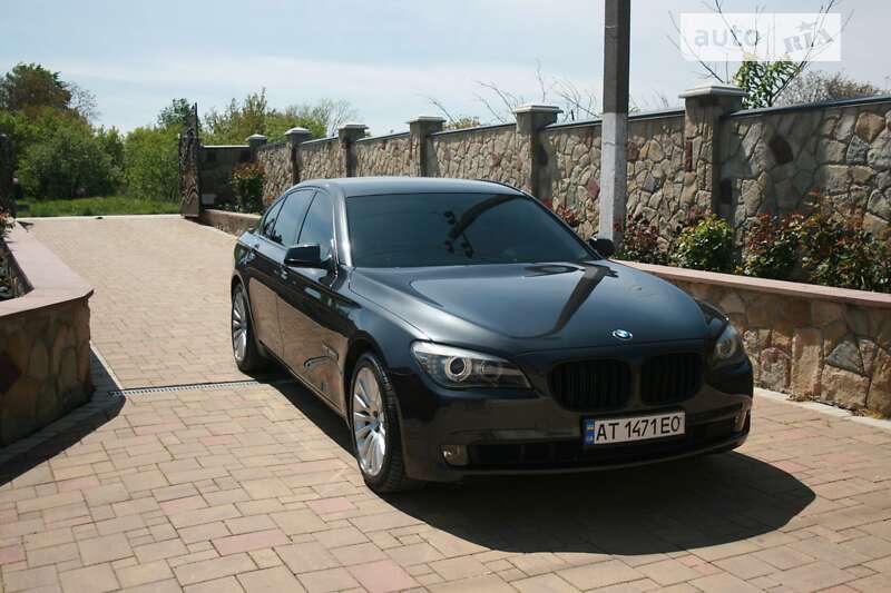 BMW 7 Series 2011