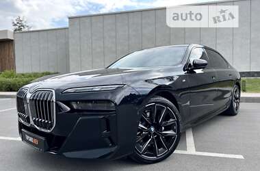 Седан BMW 7 Series 2023 в 