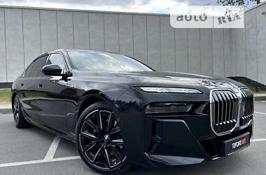 Седан BMW 7 Series 2023 в 