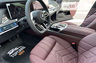 Седан BMW 7 Series 2023 в 