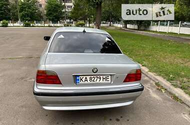 Седан BMW 7 Series 2000 в Києві