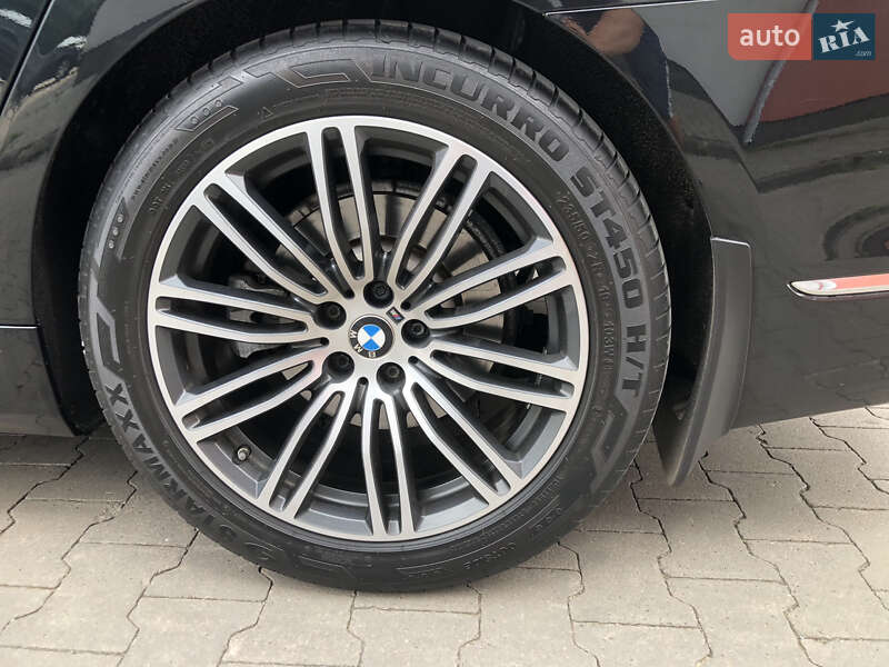 Седан BMW 7 Series 2015 в Рівному