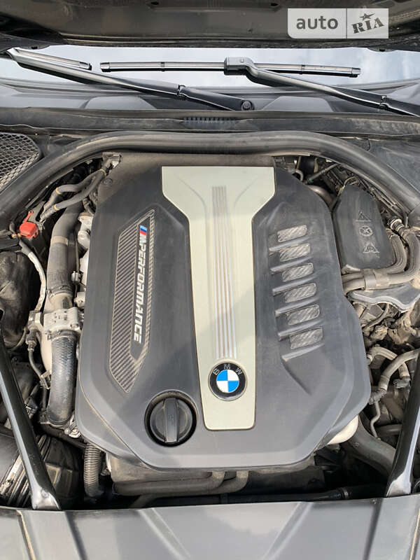 Седан BMW 7 Series 2017 в Киеве