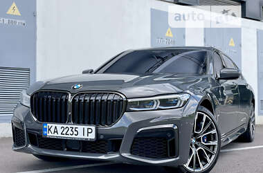 Седан BMW 7 Series 2020 в 