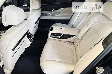 Седан BMW 7 Series 2017 в 