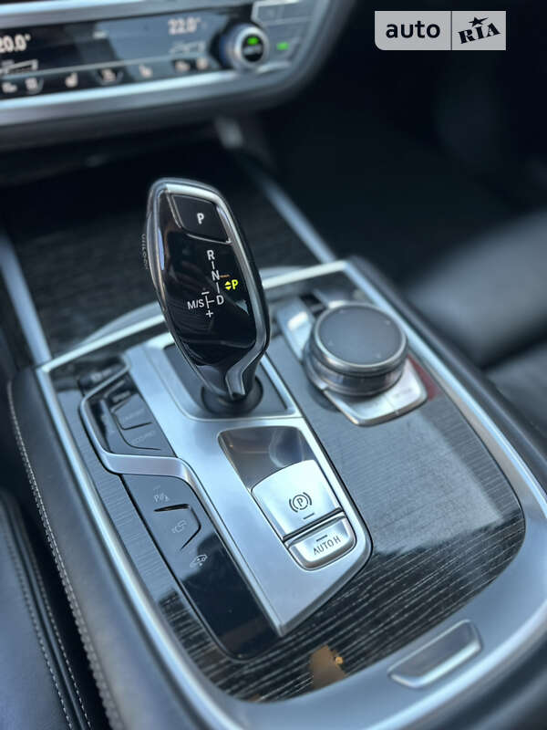 Седан BMW 7 Series 2016 в Ковелі