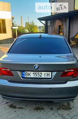 Седан BMW 7 Series 2005 в 