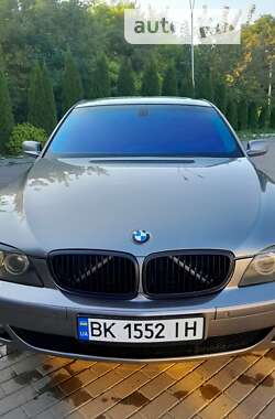 Седан BMW 7 Series 2005 в 