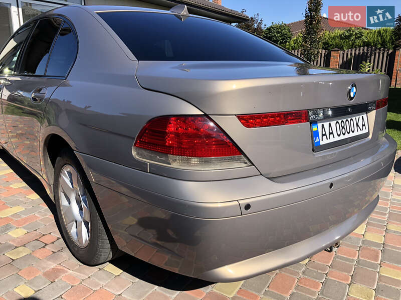 Седан BMW 7 Series 2004 в Києві
