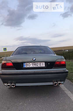 Седан BMW 7 Series 1994 в Підволочиську