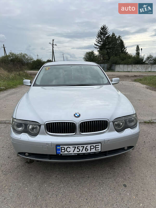 Седан BMW 7 Series 2004 в Самборі