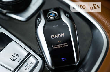 Седан BMW 7 Series 2016 в Ужгороде